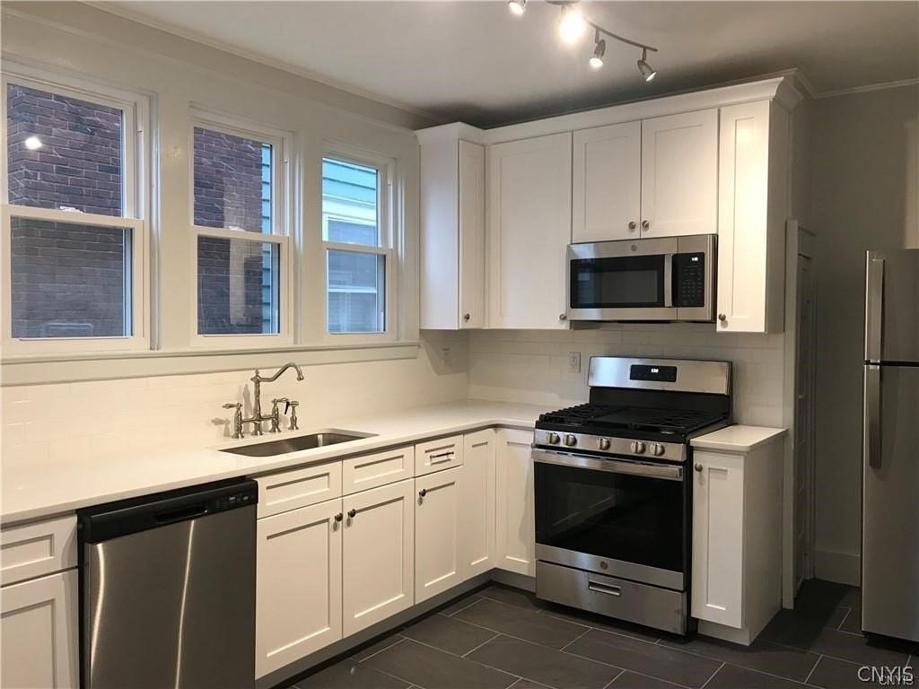1815 James St #2 - Photo 5 of 15