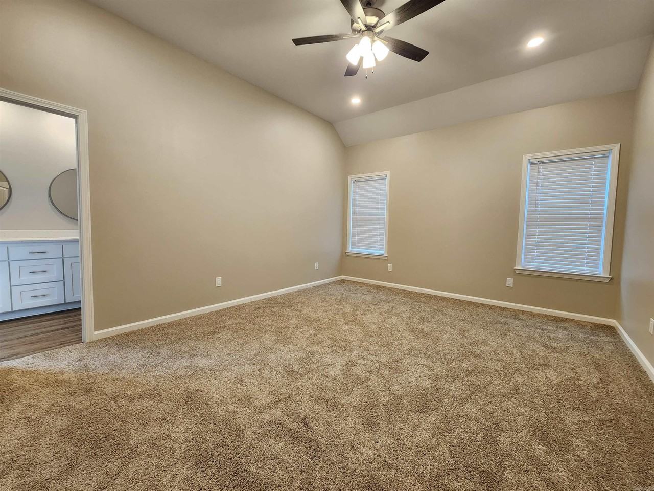 117 Stonebriar Dr - Photo 5 of 13