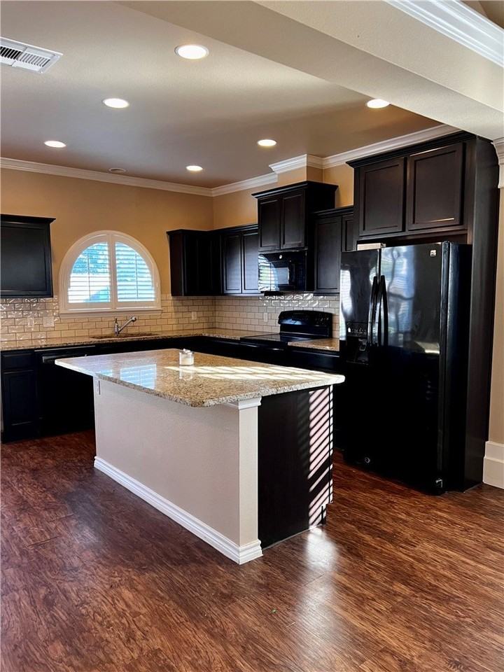 3722 Ahuja Dr - Photo 3 of 17