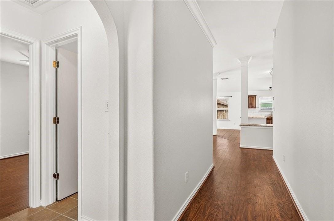 3810 Los Arroyos Dr - Photo 3 of 39