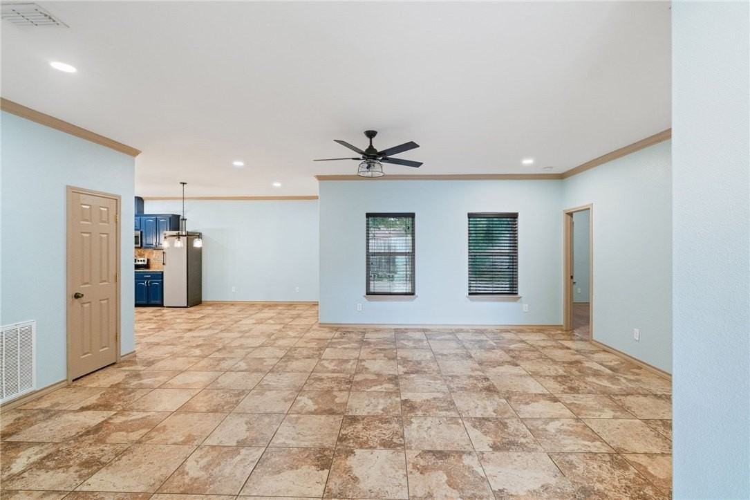 3910 Granite Peak Dr - Photo 3 of 16