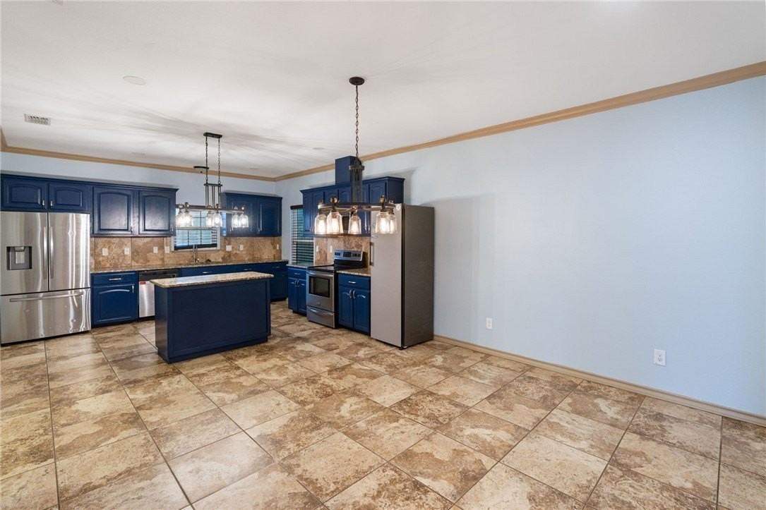 3910 Granite Peak Dr - Photo 5 of 16