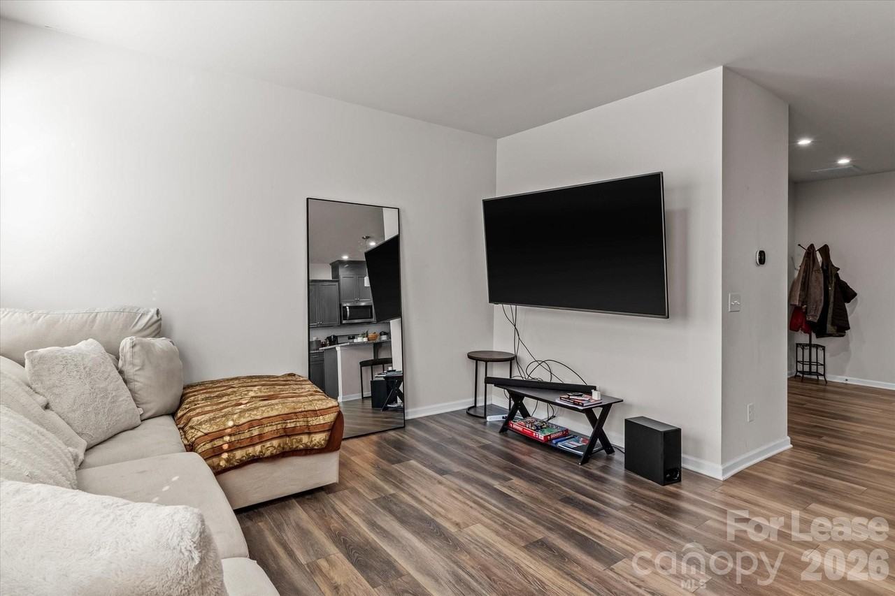 1564 Galloway Rd - Photo 6 of 25