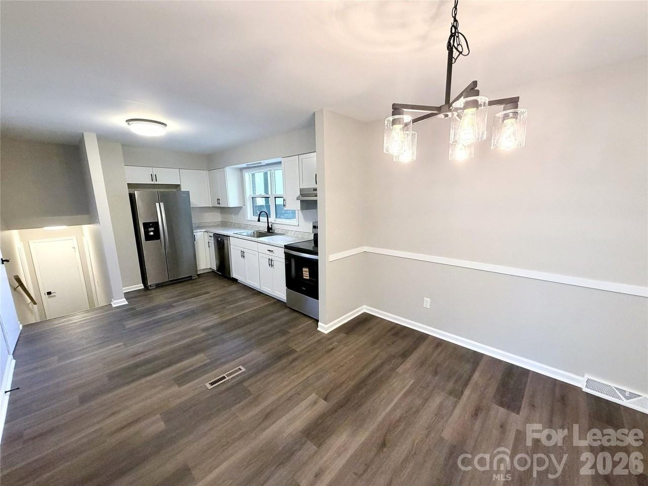 701 Archdale Dr - Photo 5 of 22