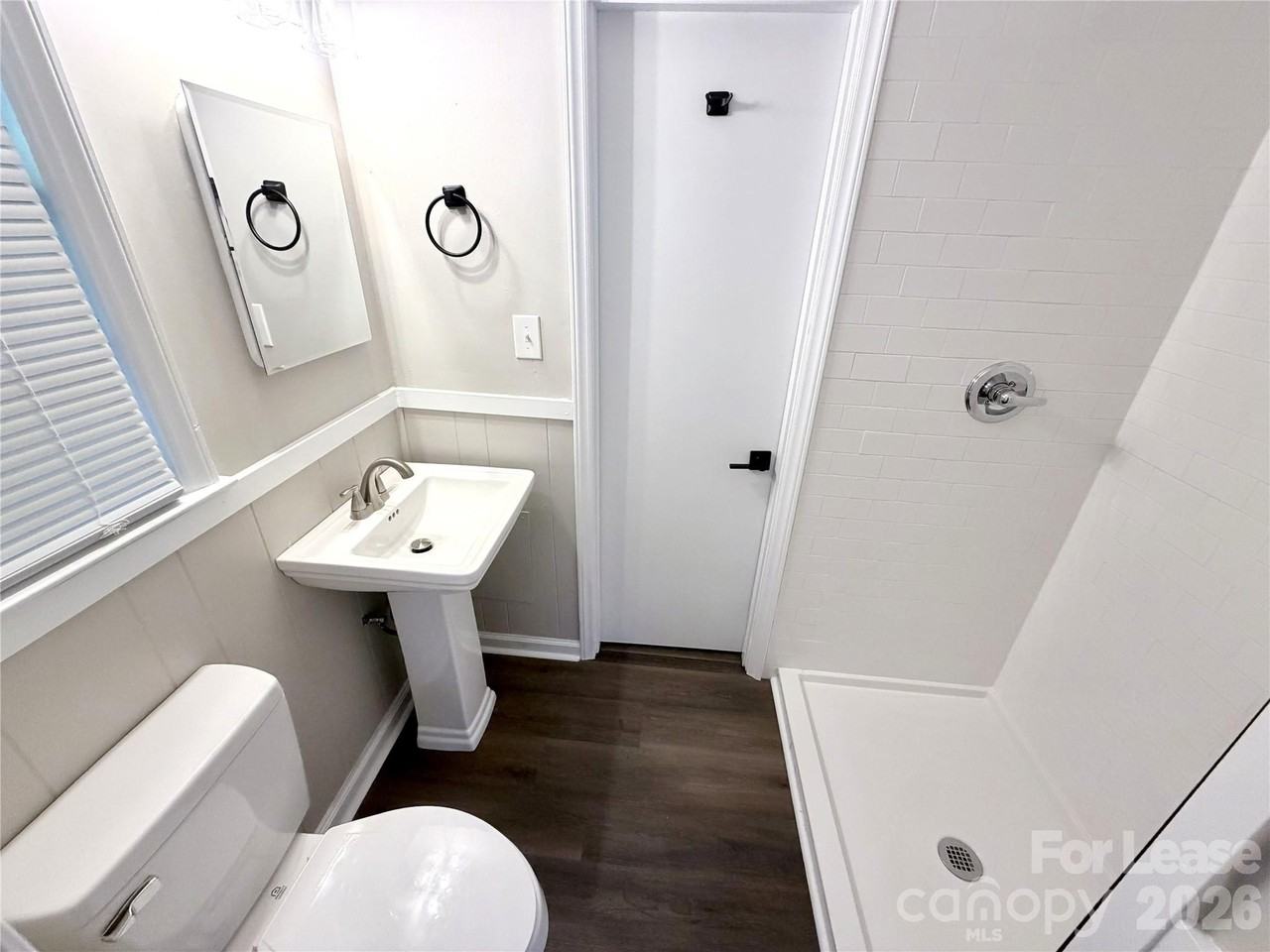 701 Archdale Dr - Photo 6 of 22