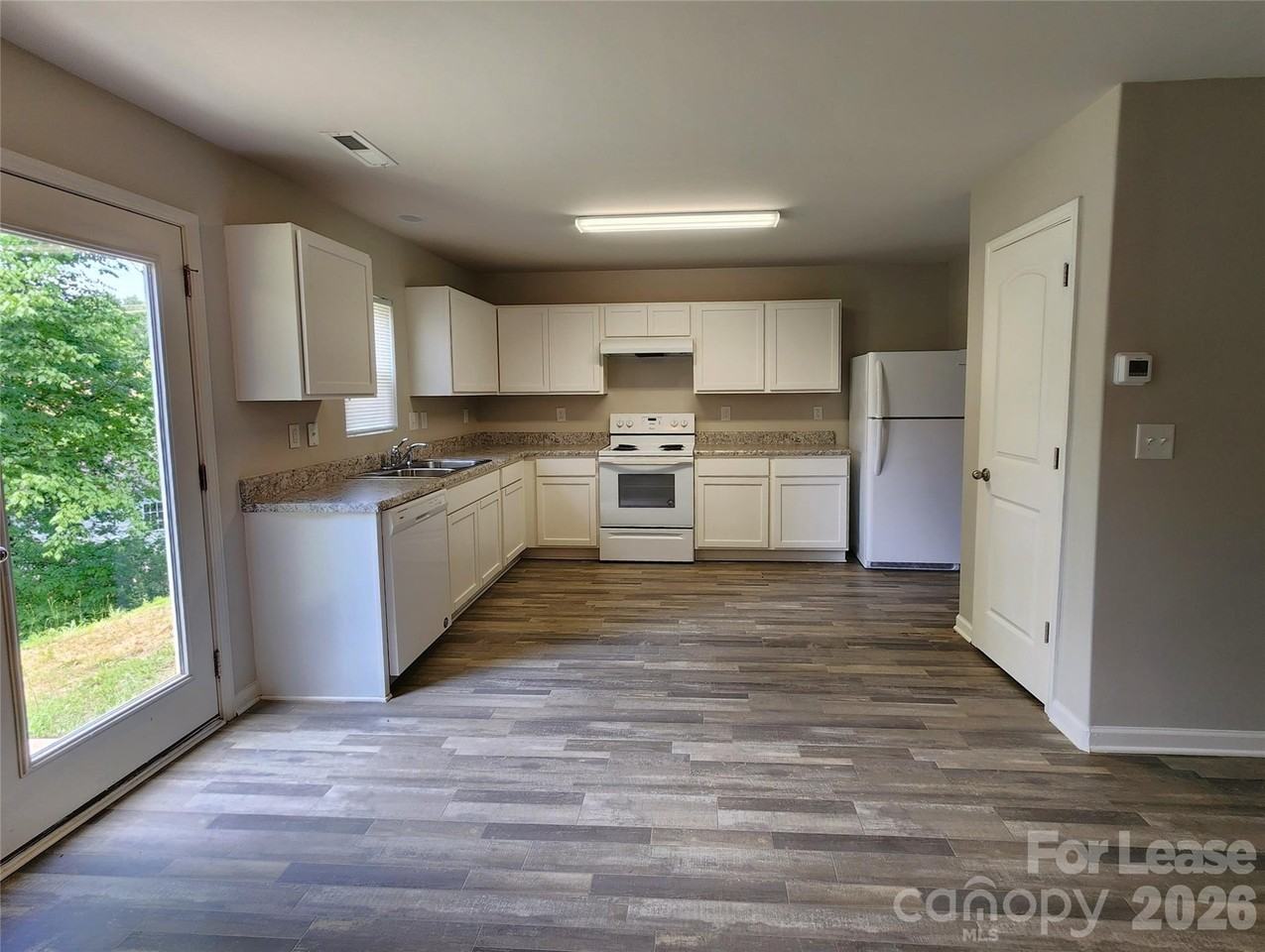 1127 Oswald T Dr - Photo 5 of 18