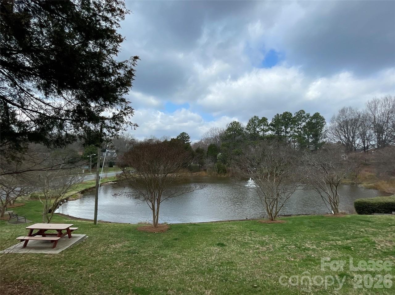 6648 Bunker Hill Cir - Photo 2 of 25