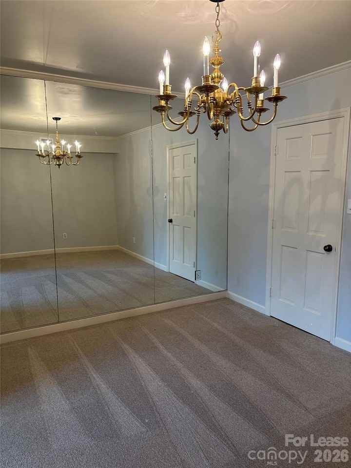 6648 Bunker Hill Cir - Photo 6 of 25