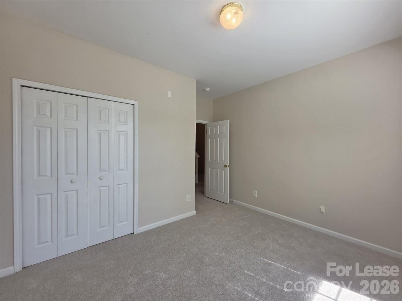 4730 Willow Glen Rd - Photo 3 of 24