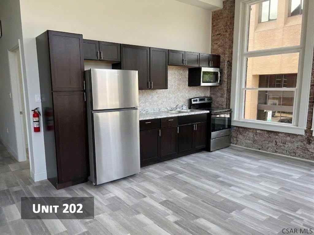 500 Main St #301 - Photo 7 of 36
