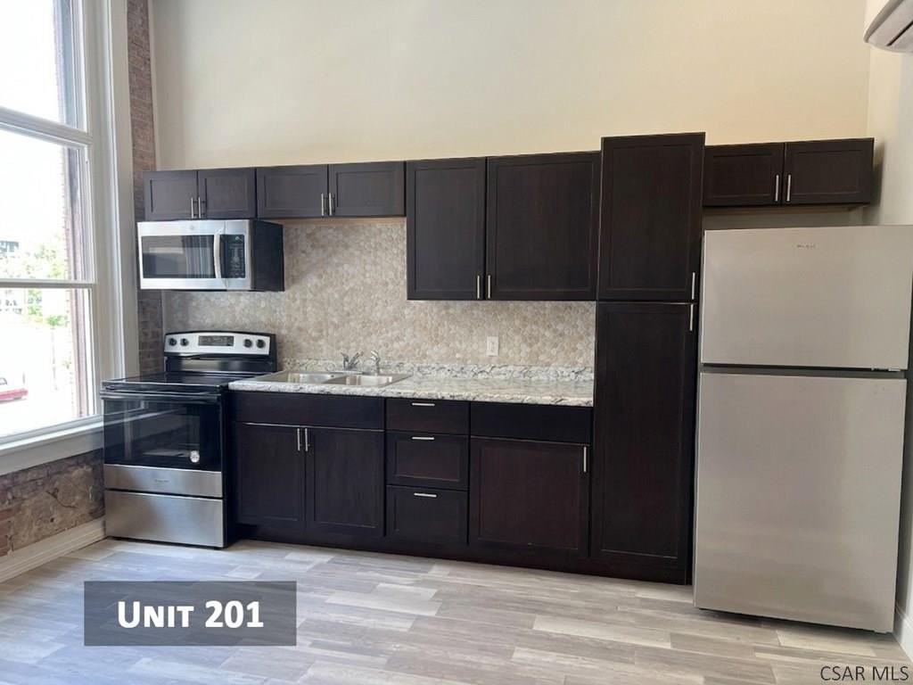 500 Main St #202 - Photo 3 of 36