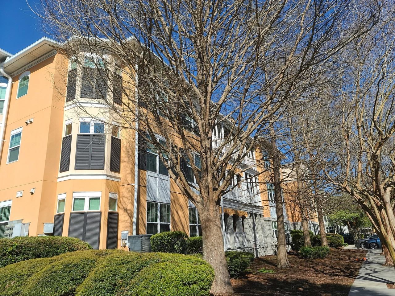 1424 Telfair Way - Photo 3 of 27