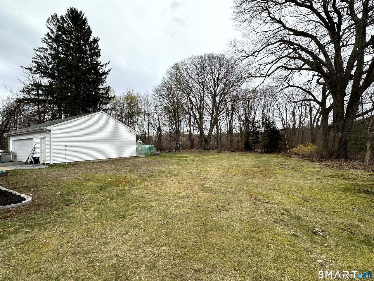 320 Halls Hill Rd - Photo 4 of 18