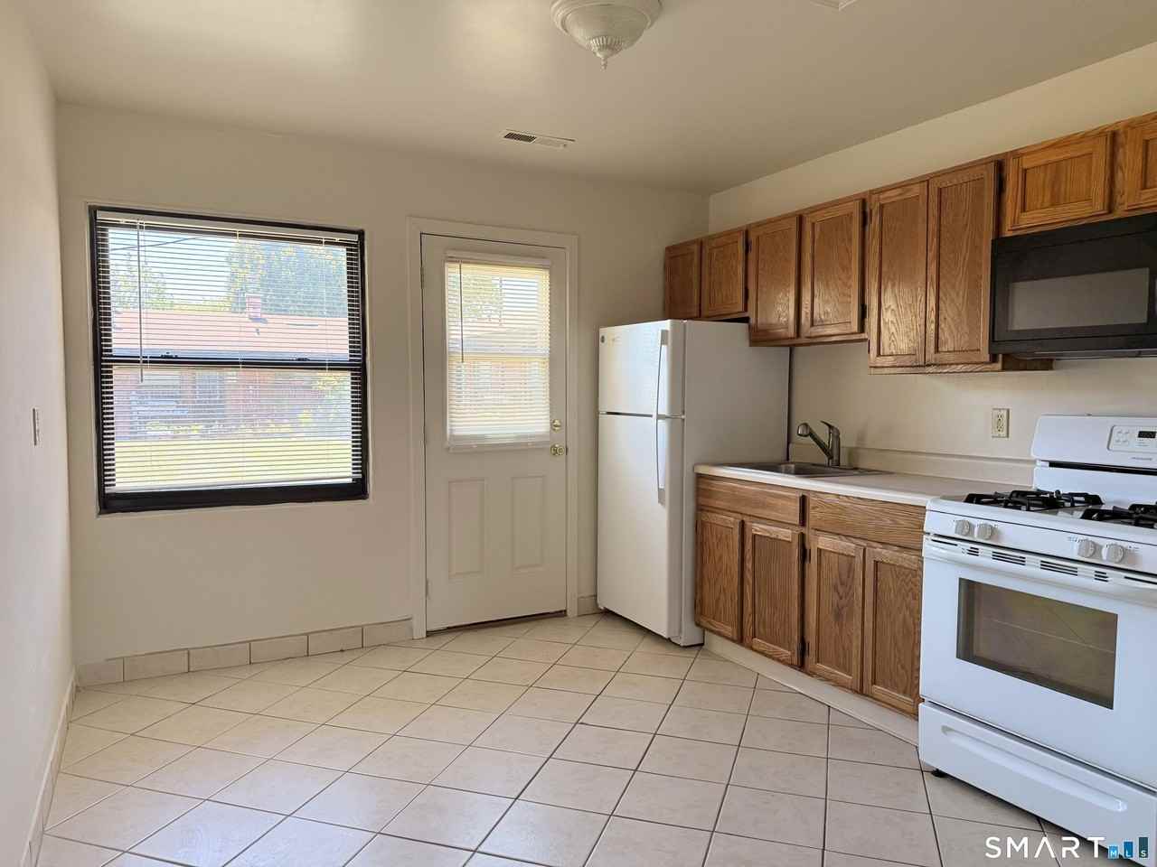 58 Montoya Cir #58 - Photo 2 of 8