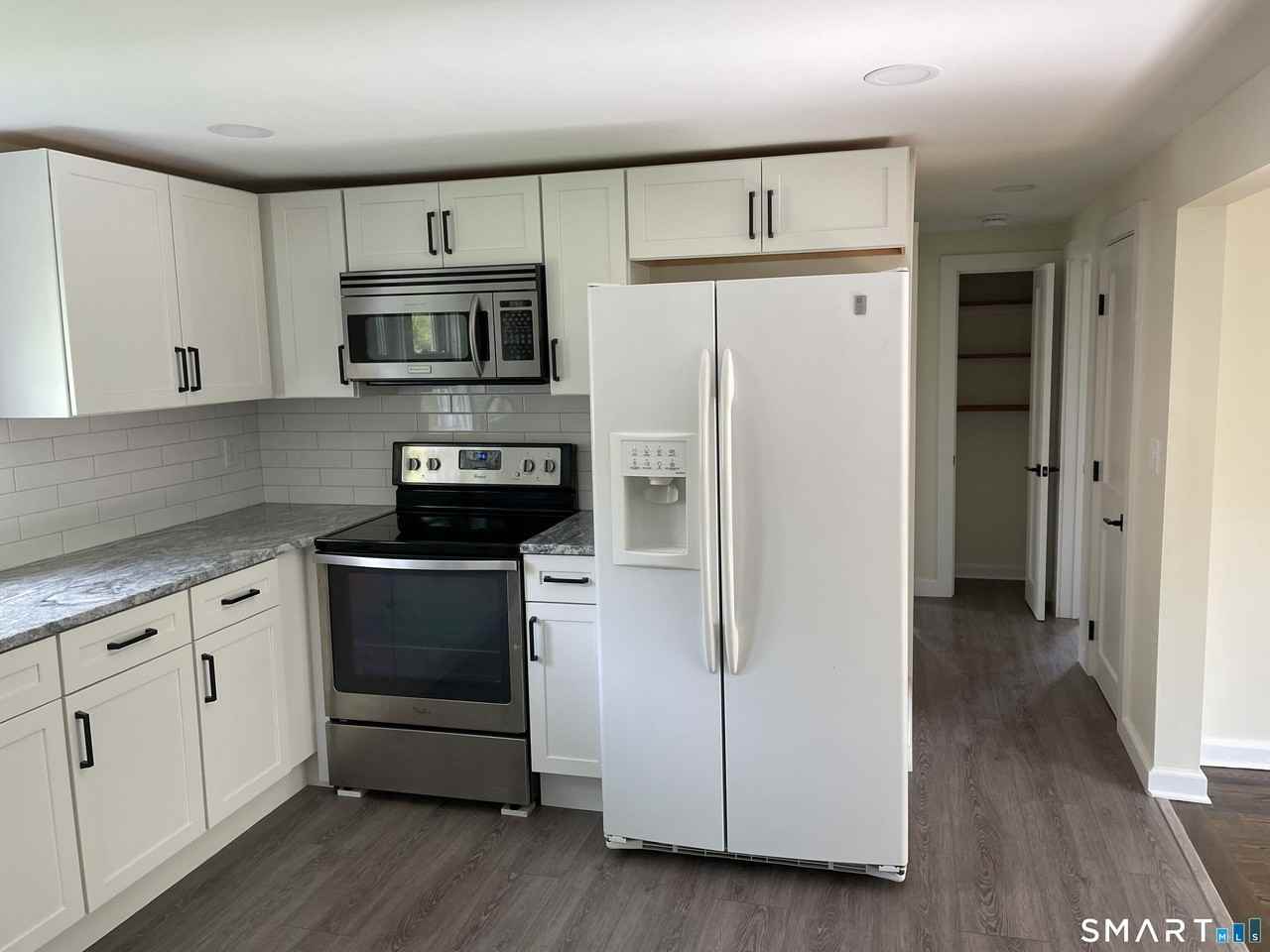 1039 North Rd - Photo 6 of 18