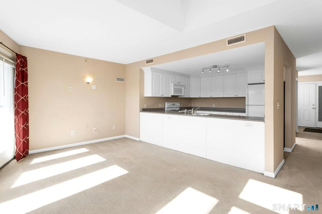 3250 Fairfield Ave #300 - Photo 7 of 20