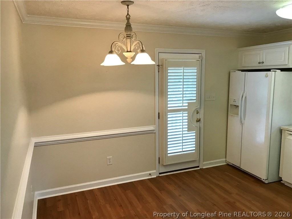 614 Amberdale West Cir - Photo 3 of 17