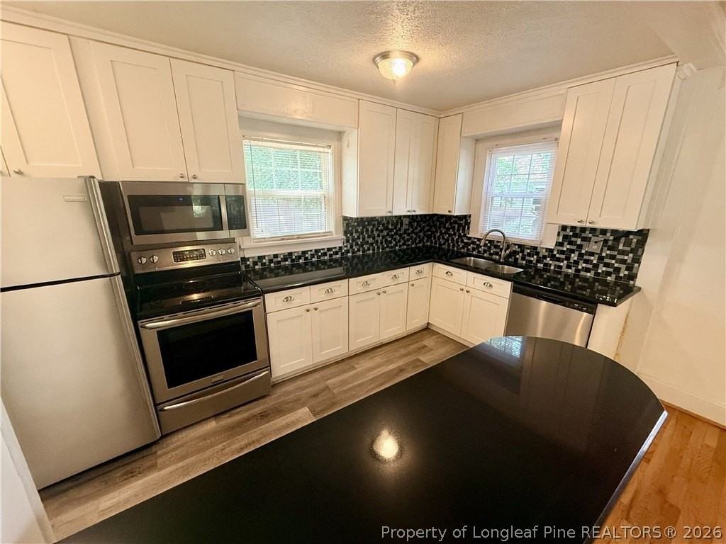 611 Greenland Dr - Photo 7 of 14