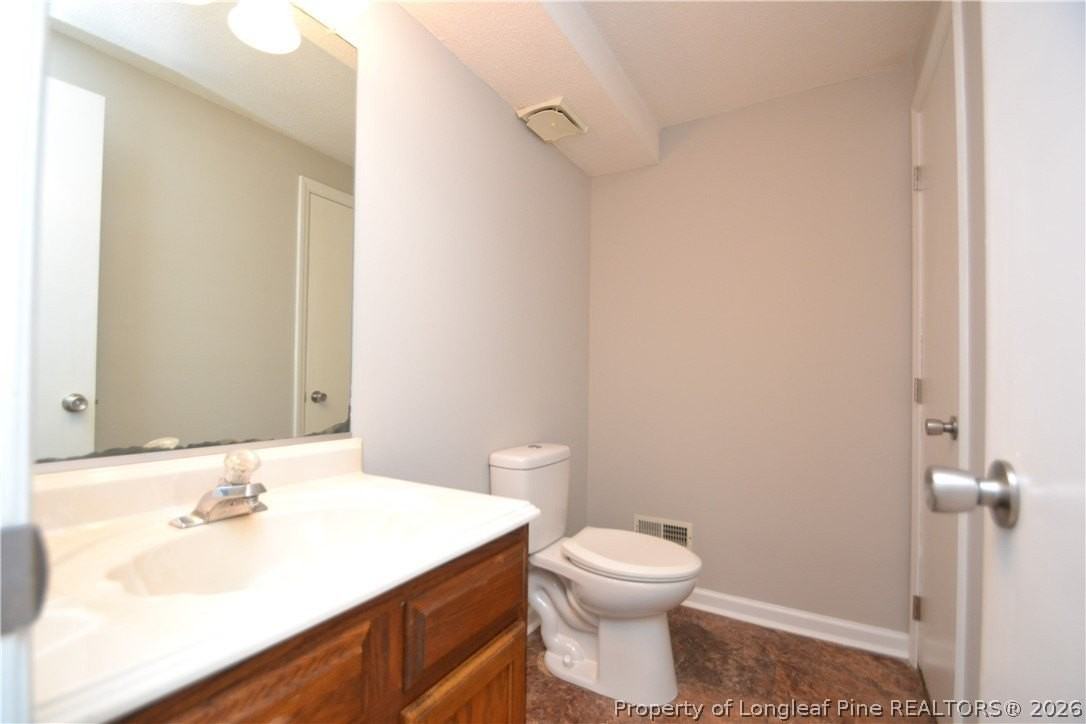4326 Halliwell Dr - Photo 3 of 38
