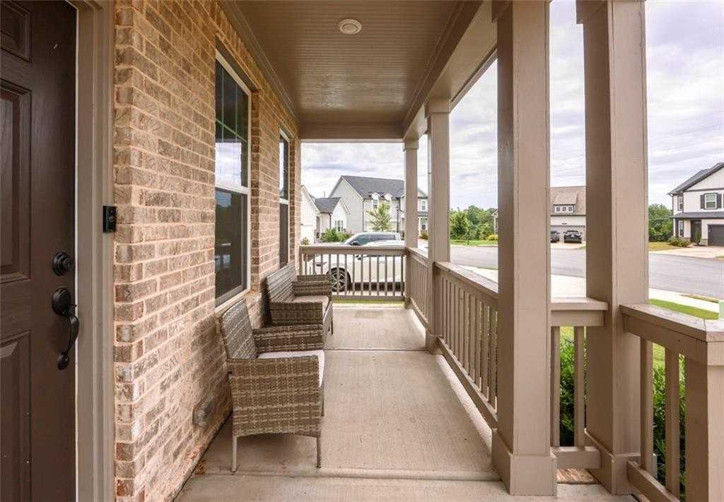 5575 Coltman Dr - Photo 4 of 48