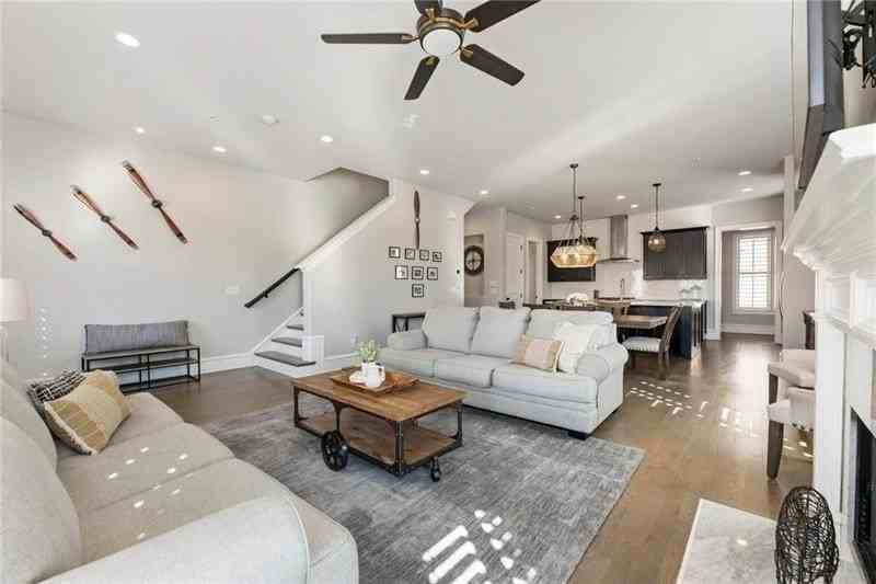 357 S Esplanade - Photo 3 of 50