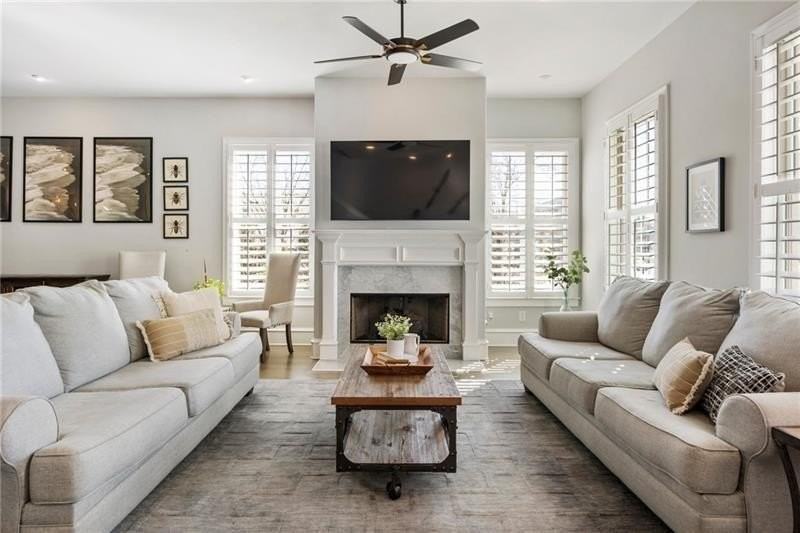 357 S Esplanade - Photo 5 of 50