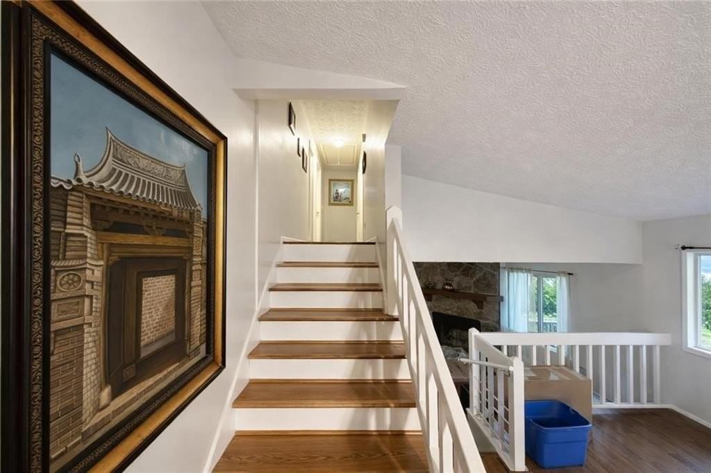 1136 Samuel Dr - Photo 6 of 10