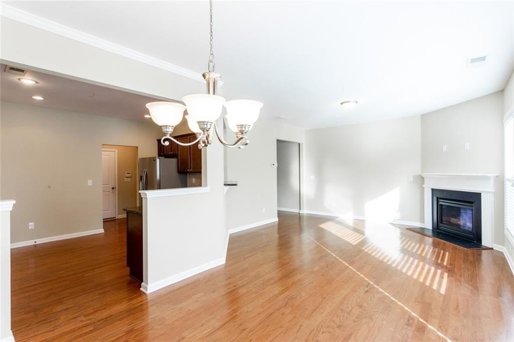 2105 Greencrest Cir - Photo 3 of 20