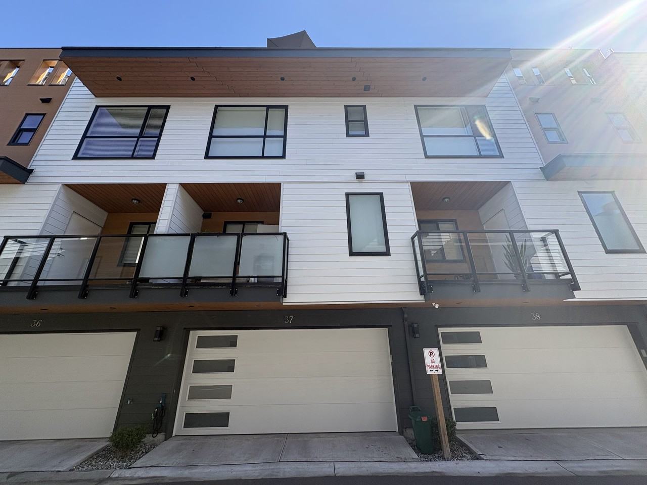 16511 Watson Drive - Photo 4 of 37