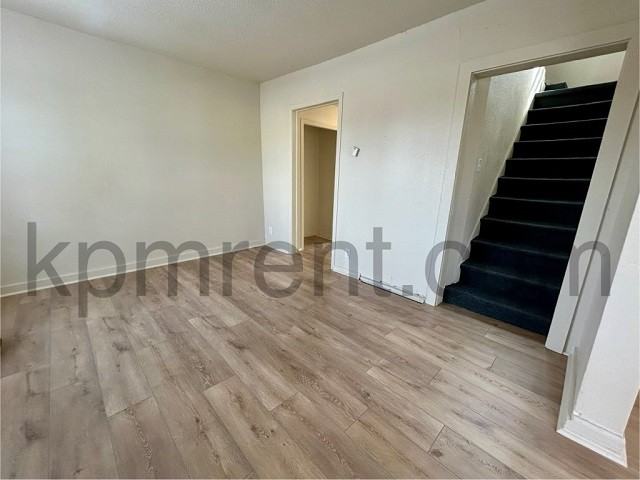 302 19th St Ne #1 - Photo 5 of 12