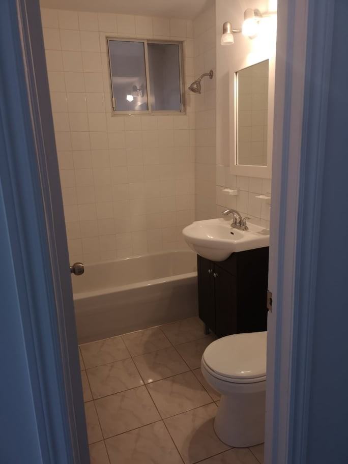 8065 Avenue De Lorimier #5 - Photo 3 of 6