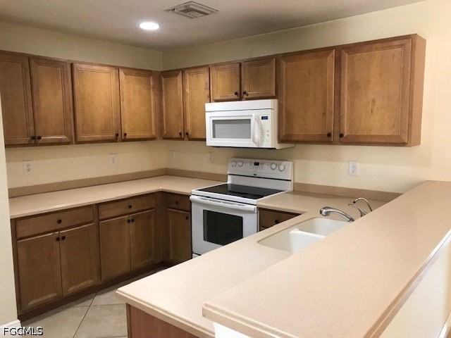 2122 Ne 14th Ave - Photo 2 of 10