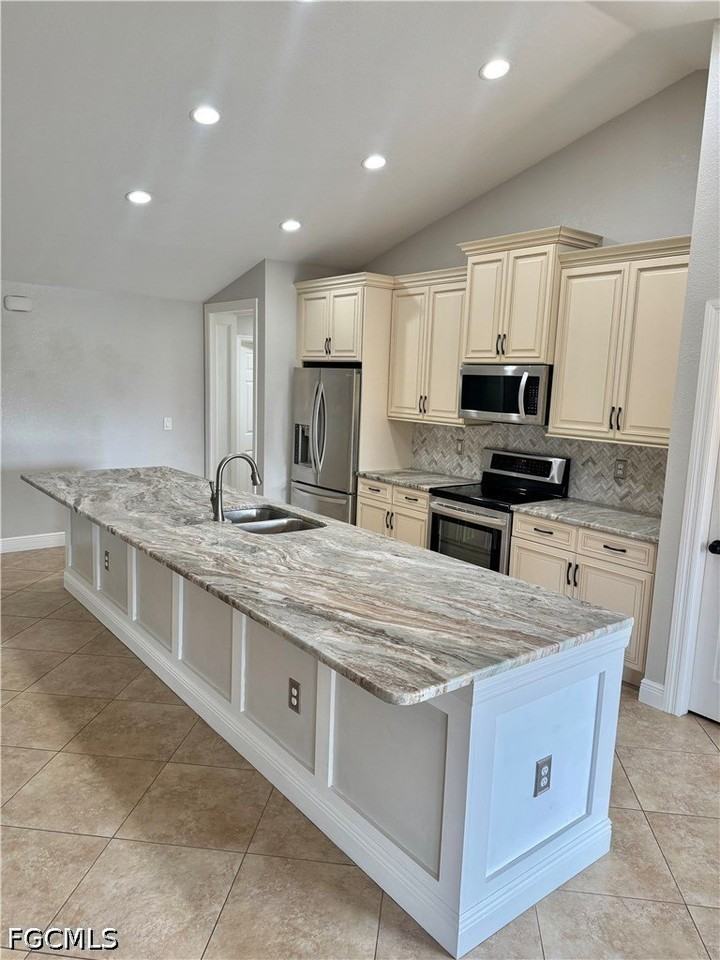 3829 Sw 17th Pl - Photo 5 of 32