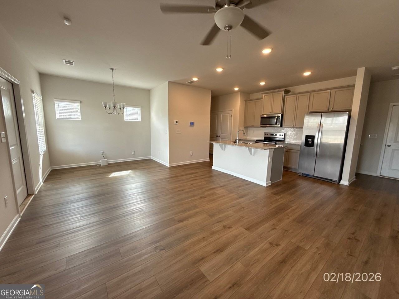 333 S Point Blvd - Photo 4 of 18