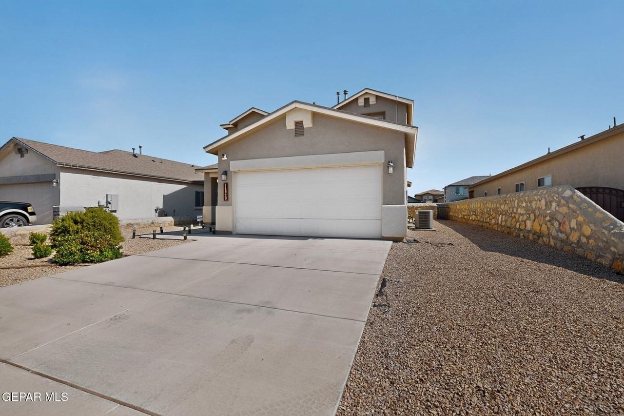 14913 Tierra Crystal Ave - Photo 5 of 47