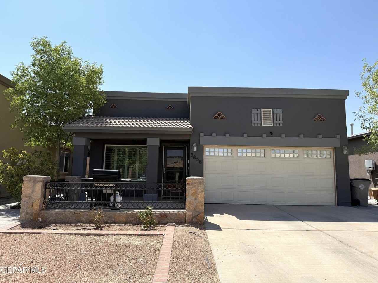 3856 Loma Cortez Dr