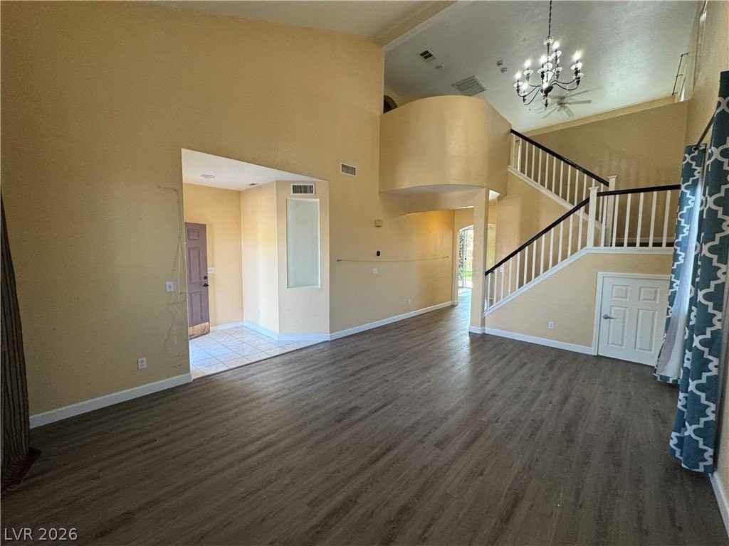 749 Beach Park St - Photo 4 of 35