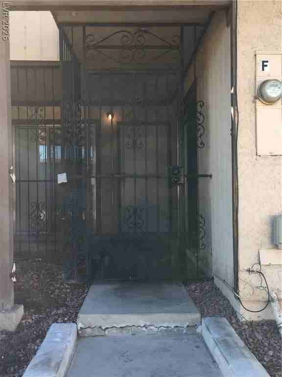 3009 Saint George St #F - Photo 6 of 34