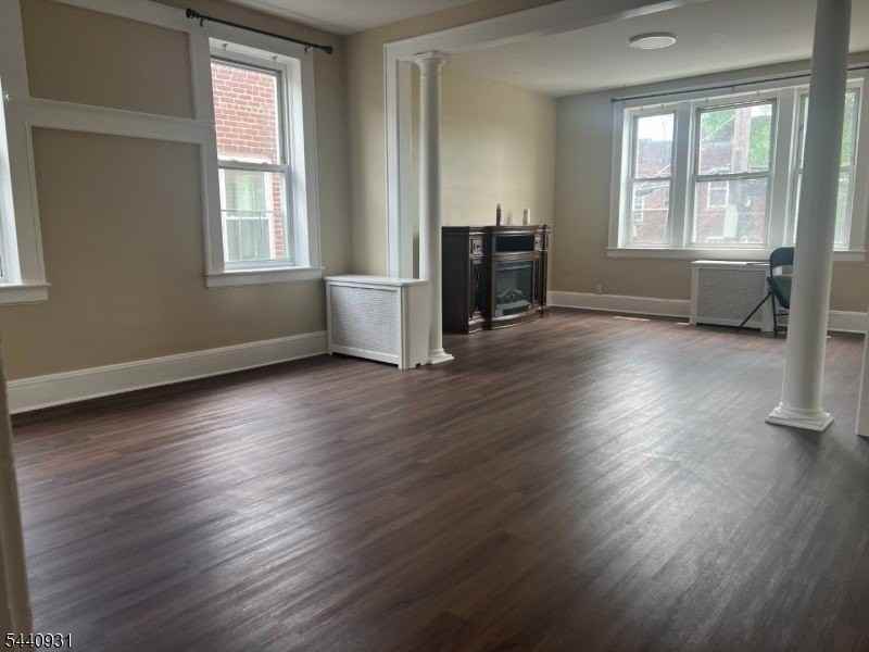 83 Davenport Ave - Photo 4 of 21
