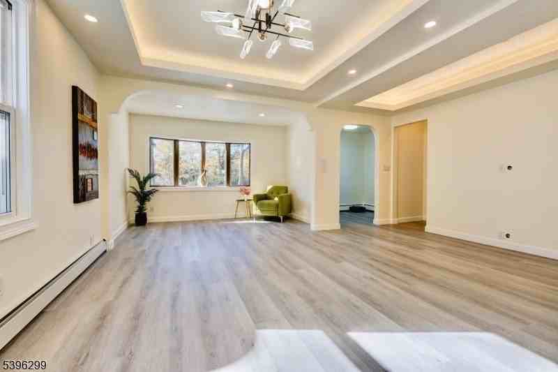 58 Zeliff Ave - Photo 3 of 50