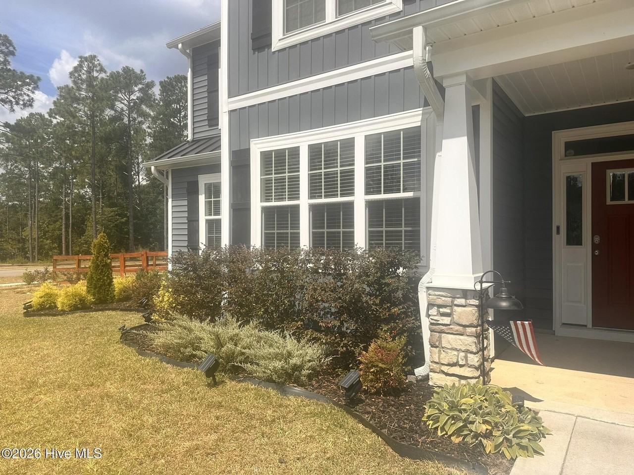 201 Thistleberry Dr - Photo 5 of 50