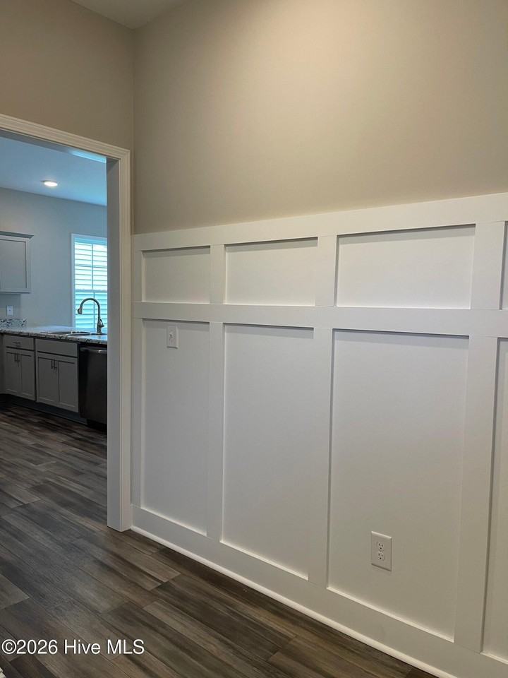1000 Onsville Dr - Photo 4 of 34