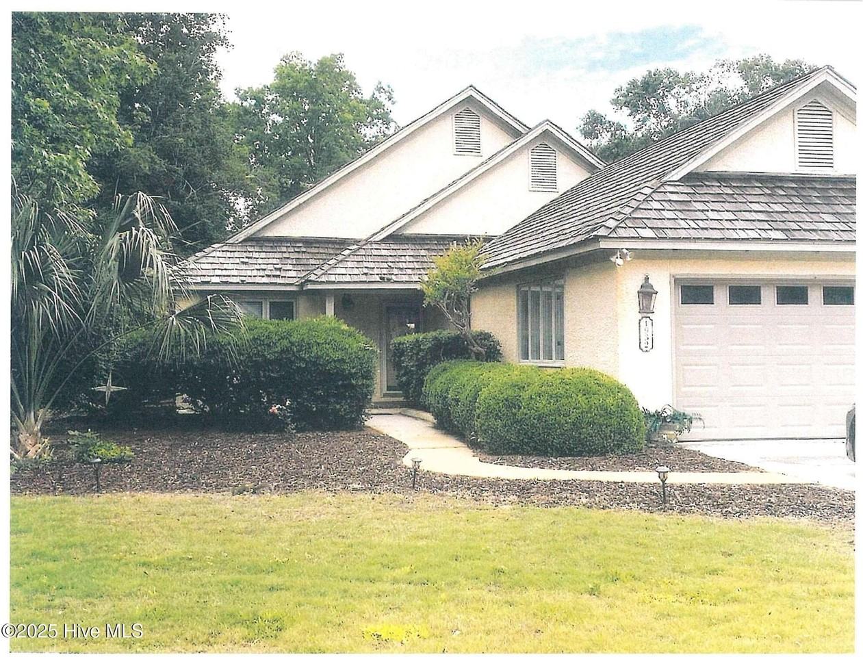 1932 Prestwick Ln