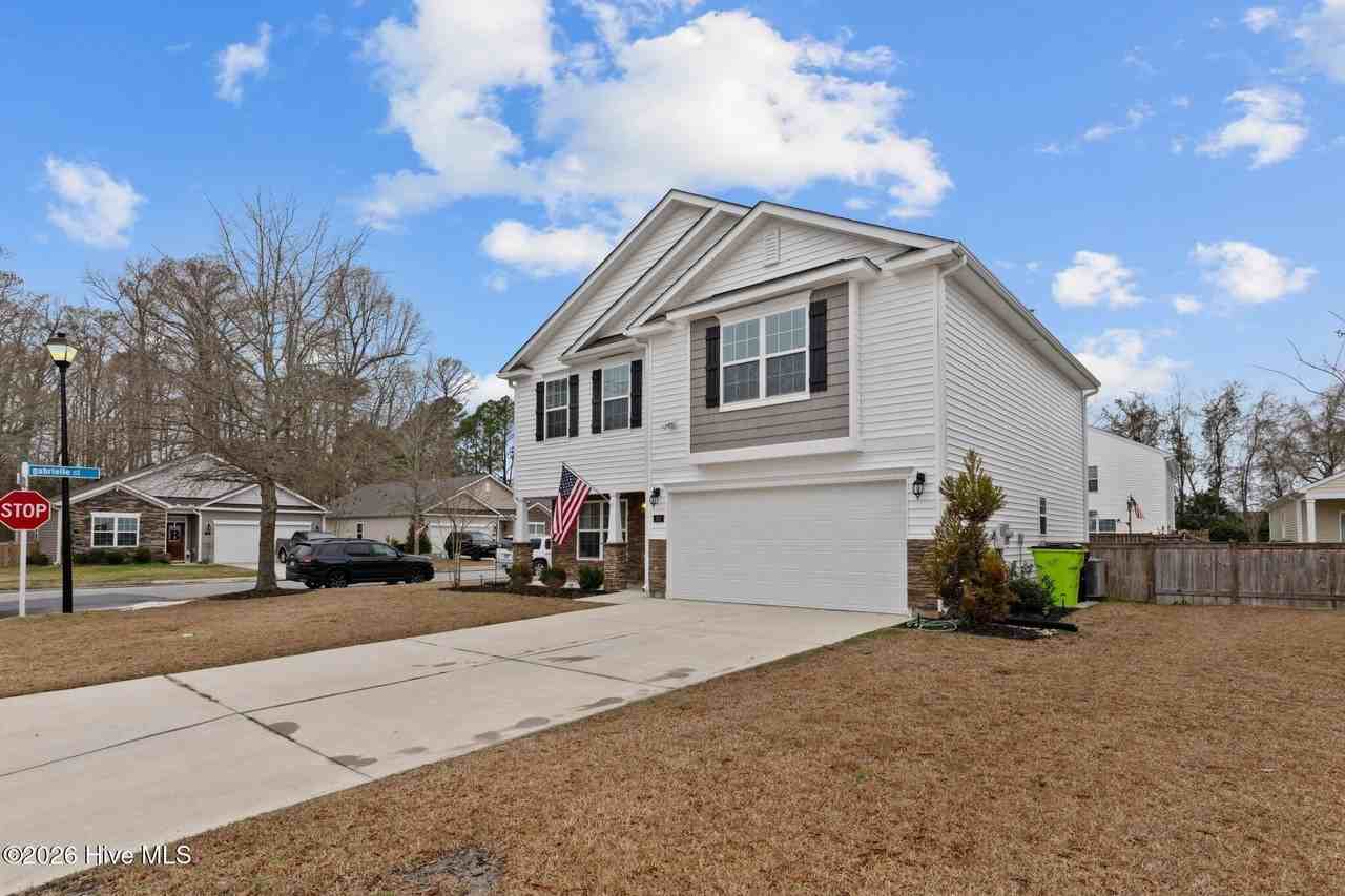301 Ginger Dr - Photo 3 of 42