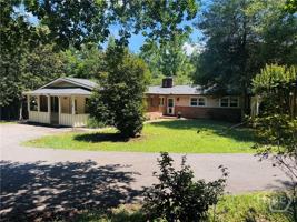 featured image of 175 Homestead Dr