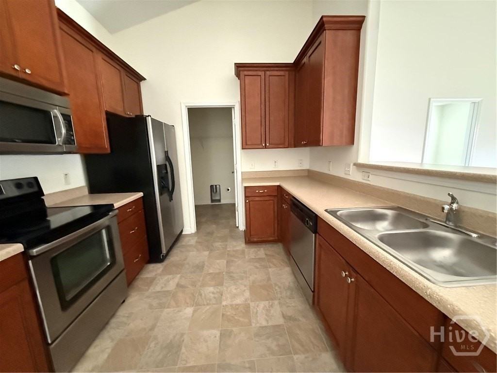 20 Wesleyan Dr - Photo 4 of 16