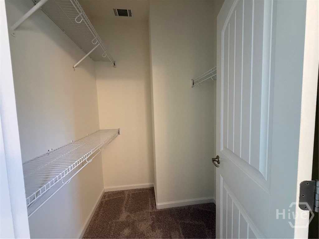 20 Wesleyan Dr - Photo 7 of 16