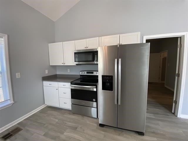 1074 S Barksdale St #1074 - Photo 4 of 8