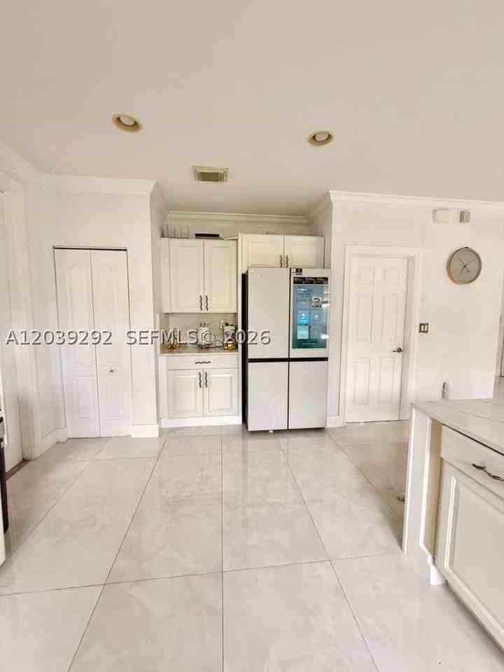 20587 Nw 12th Ave - Photo 7 of 15