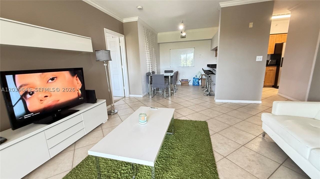6458 Emerald Dunes Dr #303 - Photo 4 of 28